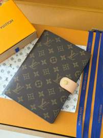 Picture of Louis Vuitton Wallets _SKUfw223582789fw